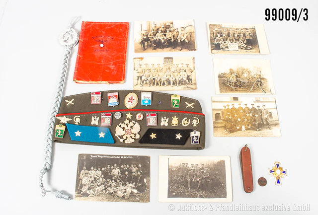 Konv. Verschiedenes, versch. Epochen, u.a. Kopie-Pickelhaube und Kopie-Tschako