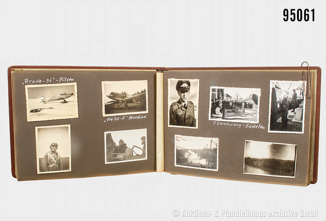 Fotoalbum 2. WK eines Flugzeugführers, Einband mit aufgelegtem Luftwaffenadler