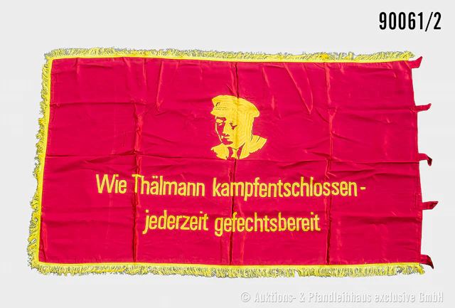 DDR-Fahne NVA mit Fransen, beidseitig bestickt "Ehrenparade der NVA