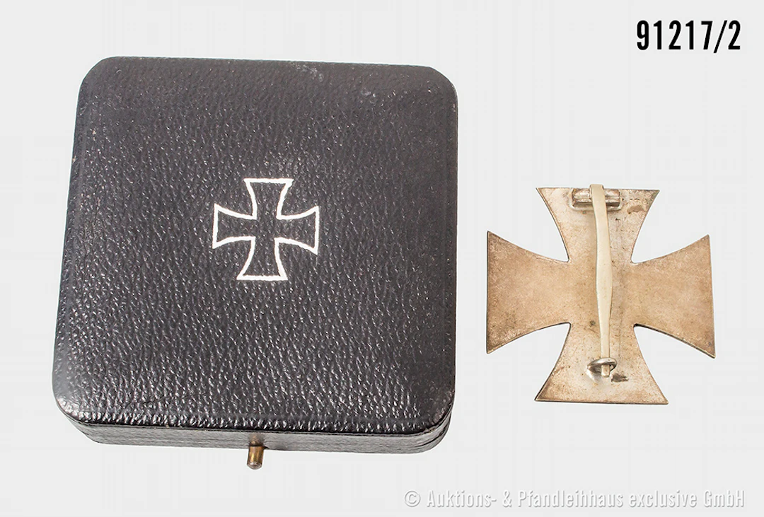 EK 1 1939, Kern nicht magnetisch, im Etui, guter Zustand mit Altersspuren