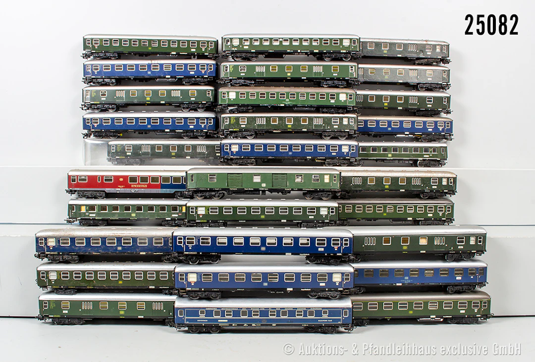 Märklin H0: ca. 30x Reisezugwagen, Z 2-3