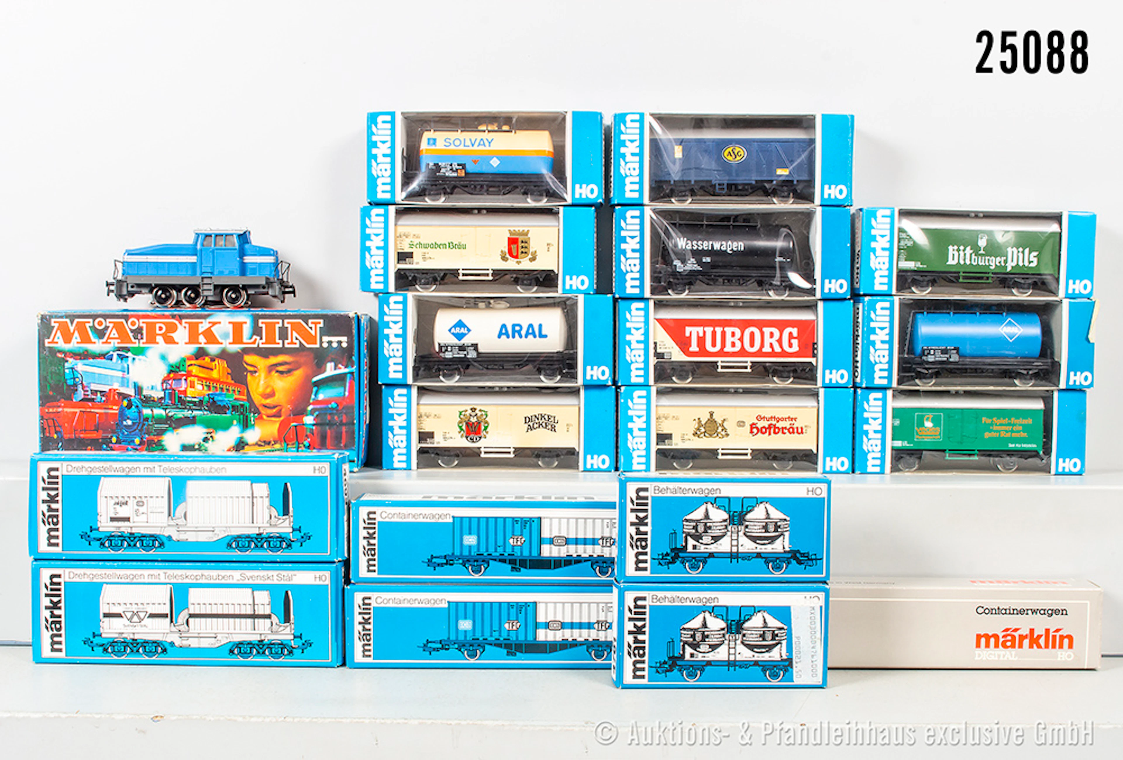 Märklin H0 Güterzug: 3078 Diesellok Dhg800, 4421, 2x 4440, 4445, 4447