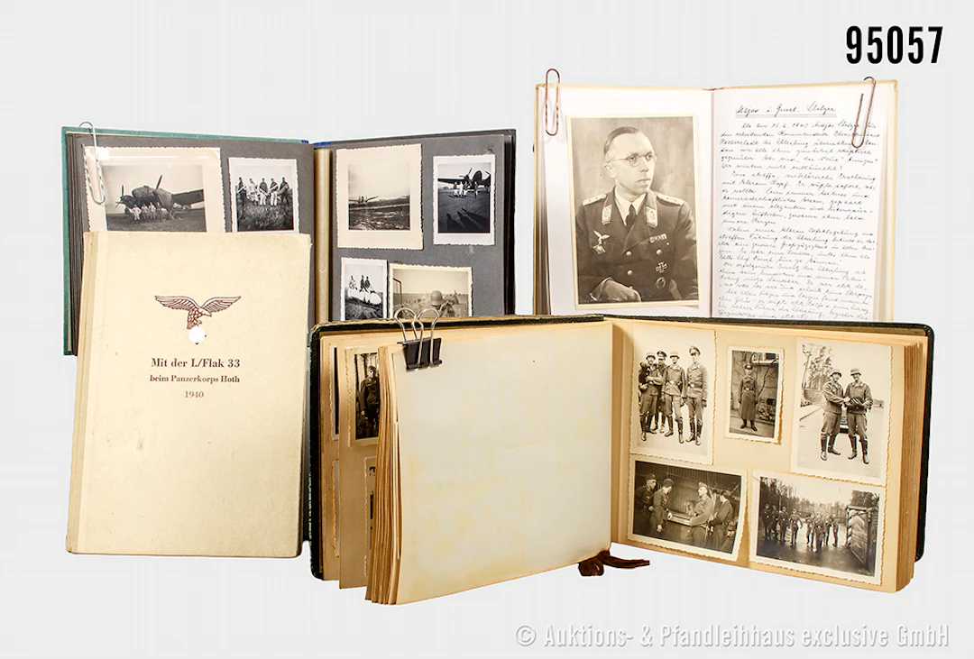Konv. Fotoalbum eines Soldaten im Flak-Regiment 33, mit Portraitaufnahmen