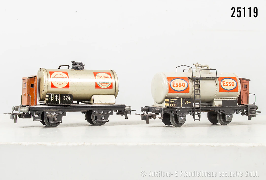 Märklin H0: 314E Typ 2, Kesselwagen "Esso", Zinkdruckguss & 364E Blechwagen