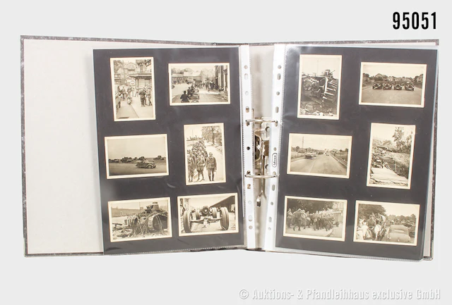 Konv. lose Fotoalbum-Seiten in einen Ordner abgeheftet, eines Heeres-Soldaten