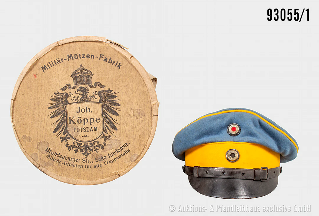 Preußen, Schirmmütze für Offiziere im Dragoner-Regiment 16, mit beschädigter
