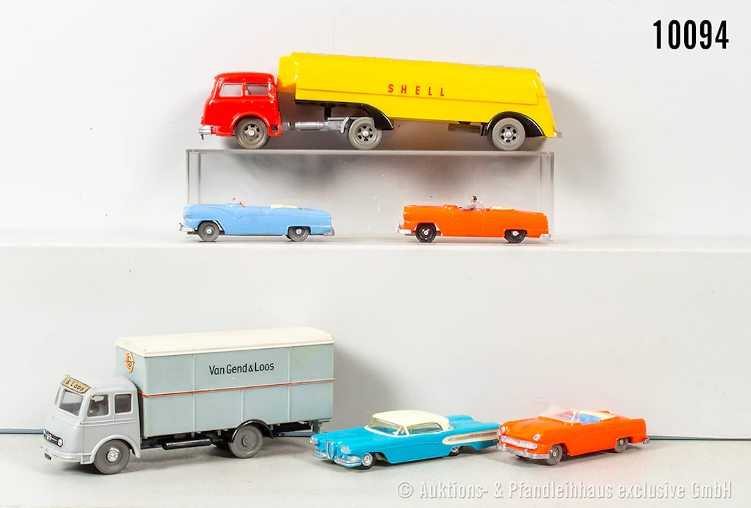 Siku Plastik Modellfahrzeuge, dabei V 91 Mercedes LP 315, Sattelschlepper