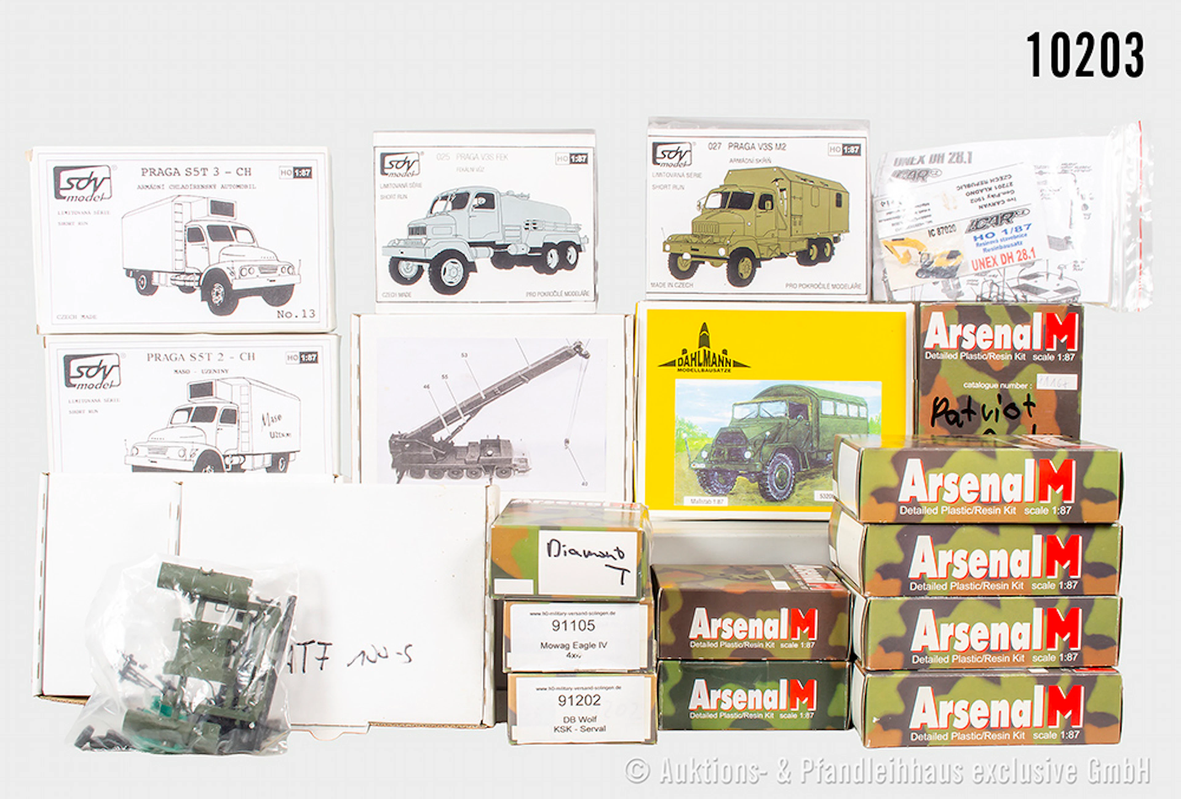 Konv. H0 Bausätze, Militärmodelle, dabei Arsenal M, Sdv Model, Dahlmann