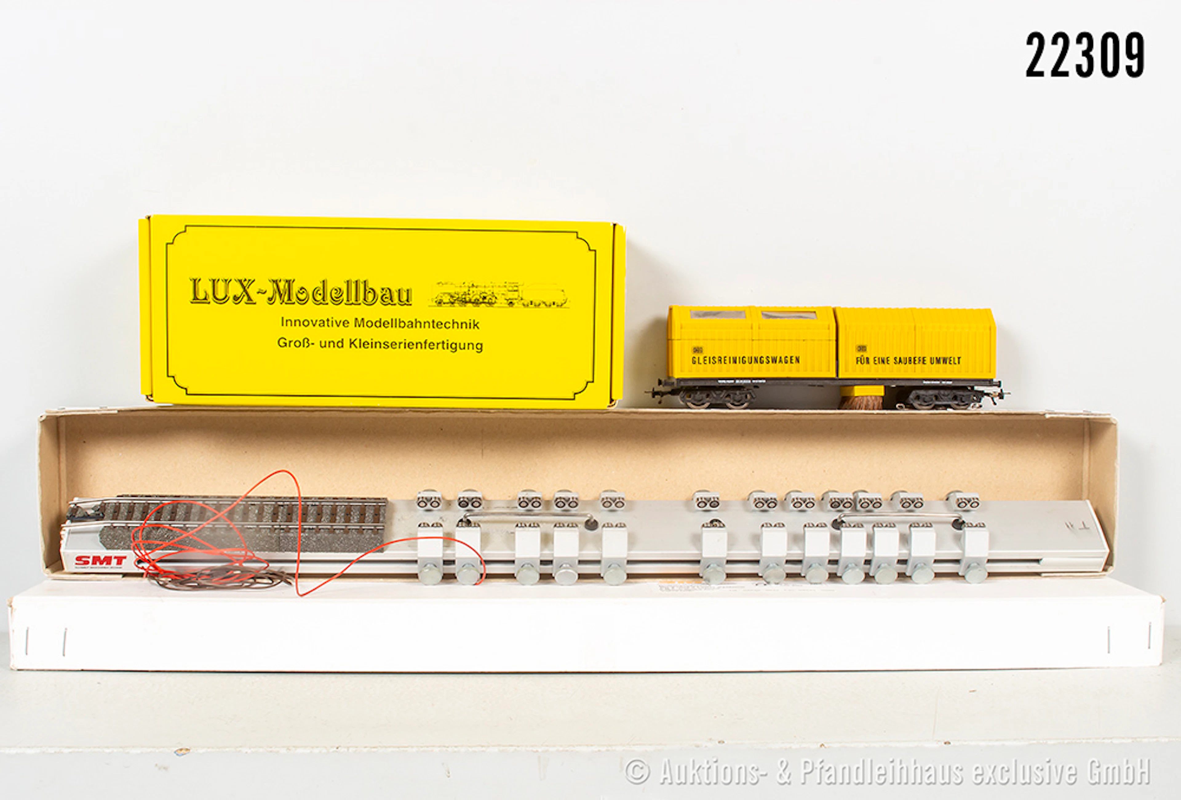 Lux/SMT H0: 8810 Gleisstaubsauger & 13112 Rollenprüfstand, AC, Z 1-2, OVP