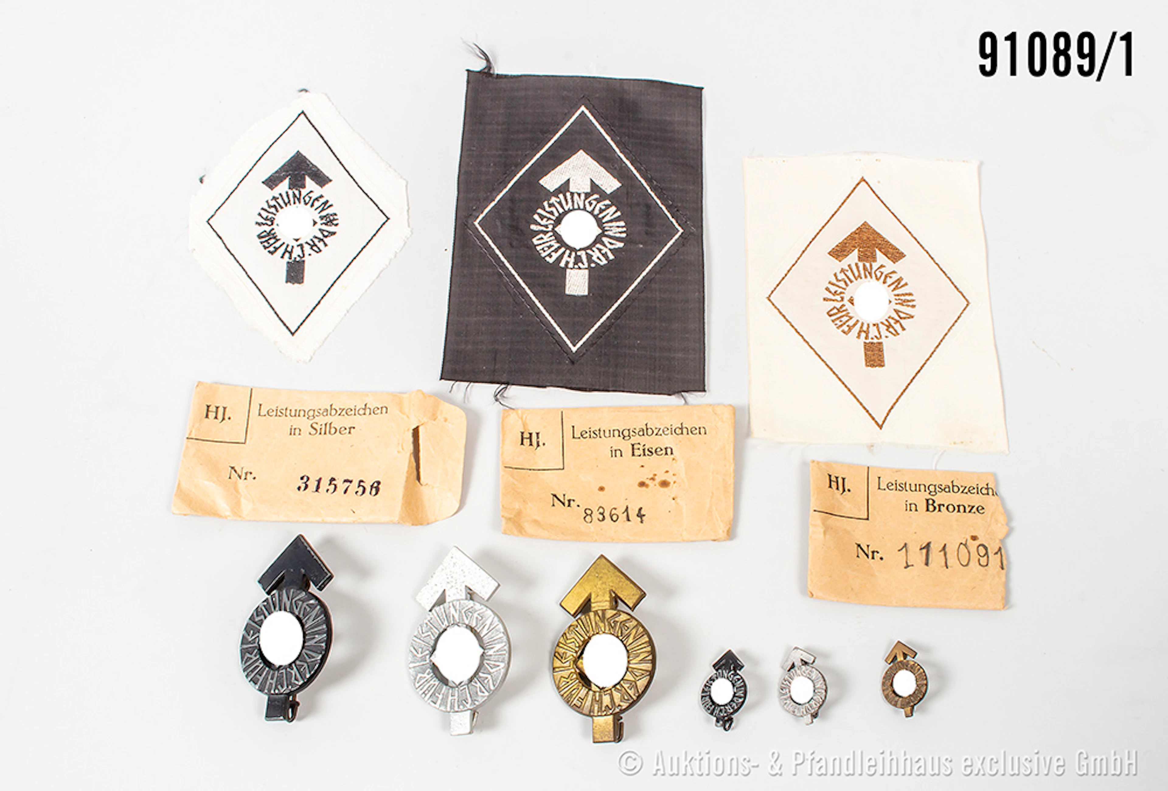 Konv. HJ-Leistungsabzeichen, Schwarz, Bronze und Silber, jeweils mit