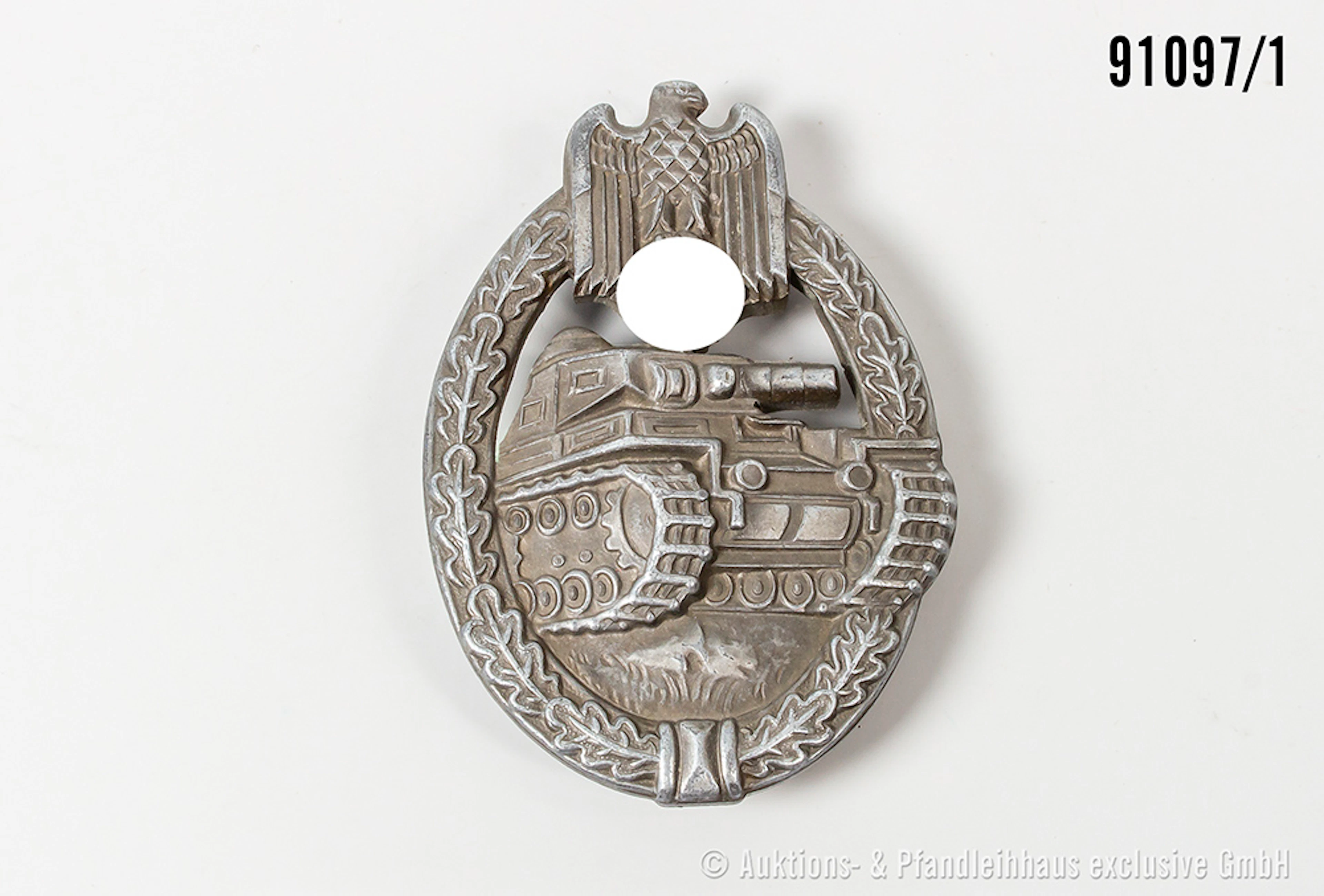 Panzerkampfabzeichen in Bronze, Zinkausführung, guter Zustand, mit Altersspuren