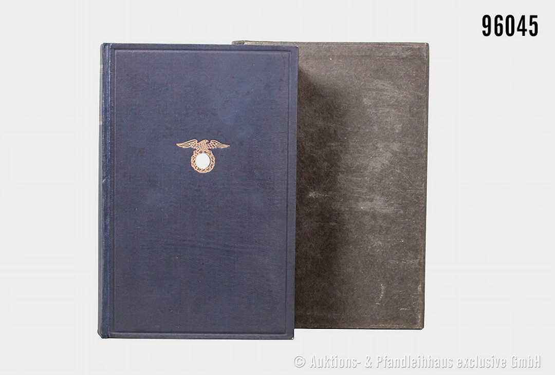 Adolf Hitler "Mein Kampf", Leinenausf. von 1931, im beschädigten Schuber