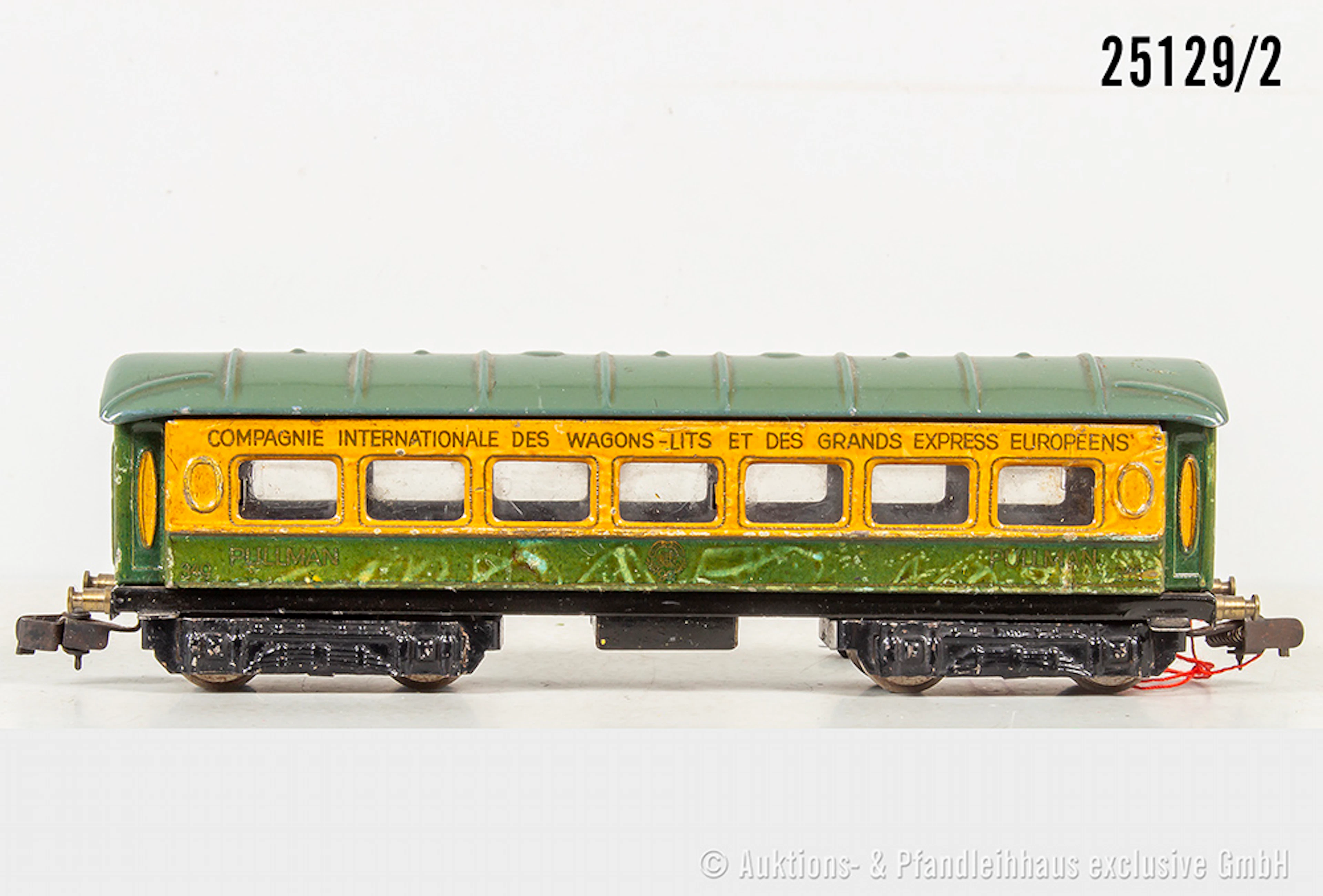 Märklin H0: 349E Pullman-Wagen, CIWL, KK, Lack einseitig angegriffen, Z 3