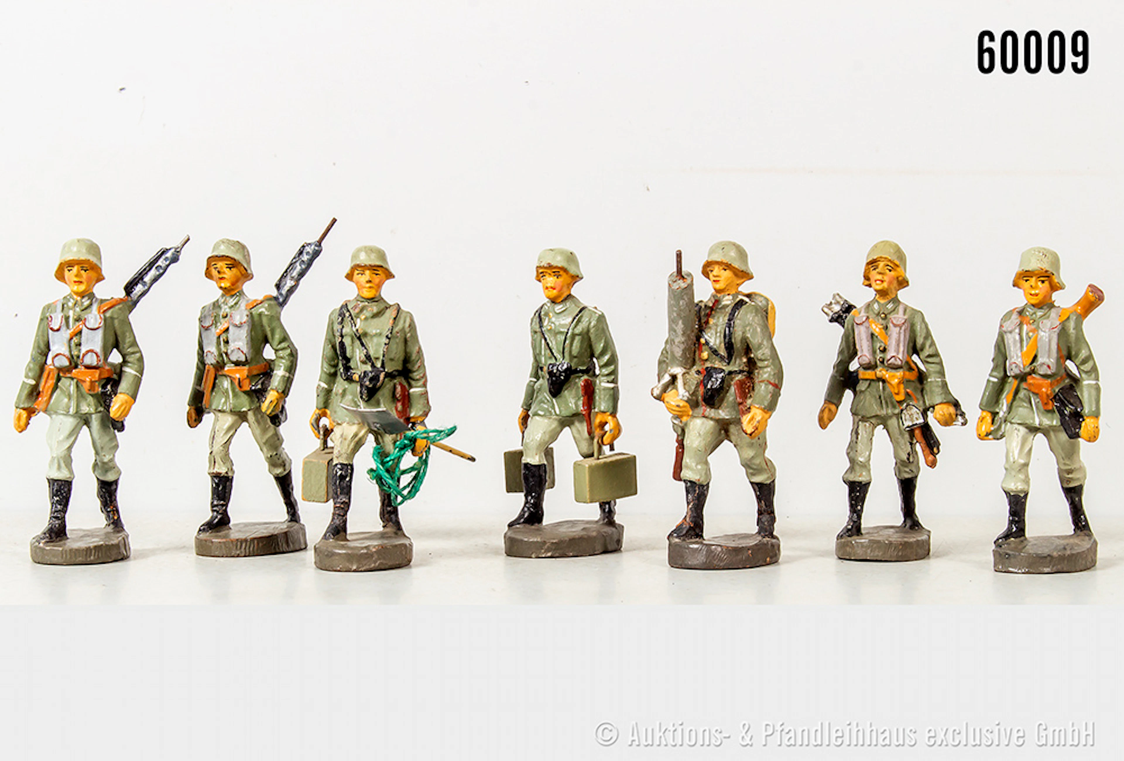 Elastolin Soldaten im Marsch, überwiegend Varianten, Masse, 7 cm, meist Z 1-2