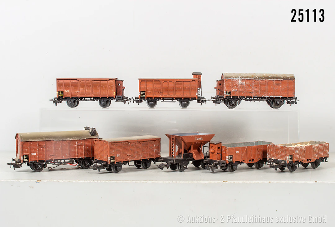 Märklin H0 Güterwagen: 312, 311 mit Ladegut, 315, 316b, 316 Nb, 320