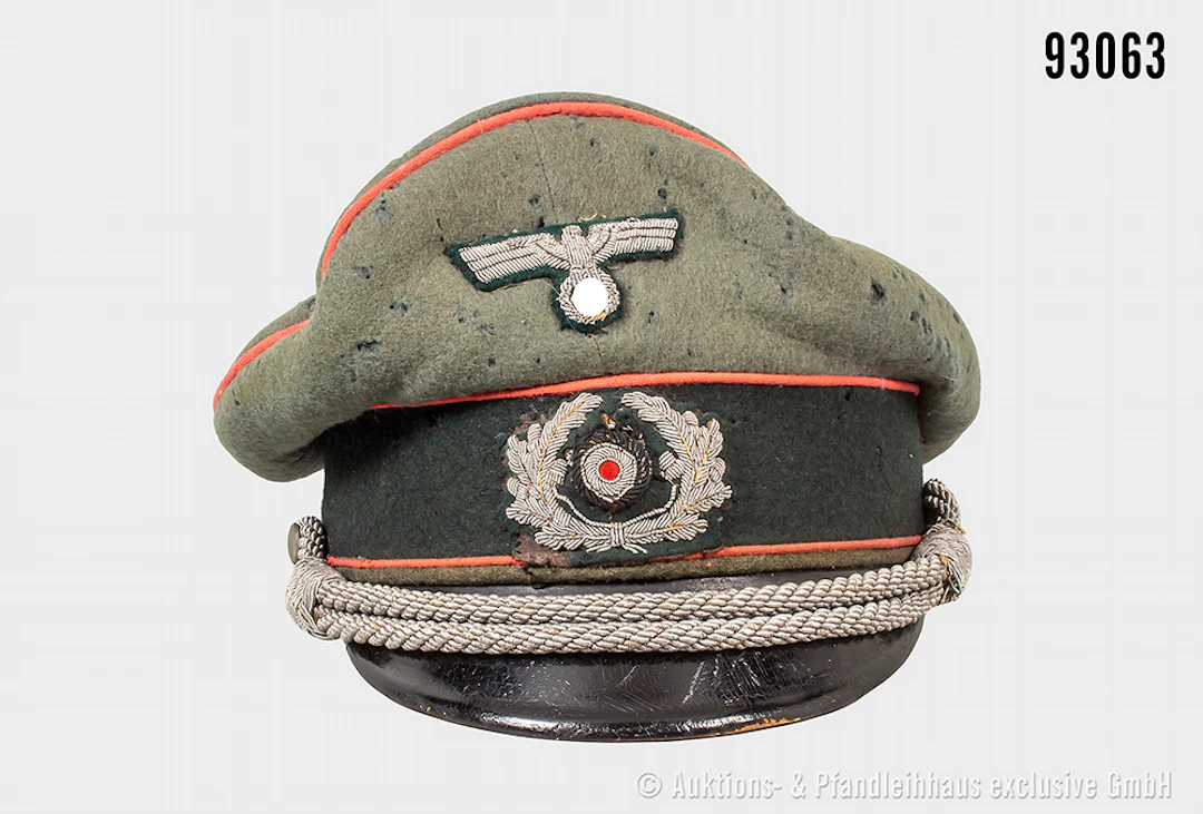 Schirmmütze für Offiziere der Panzertruppe, komplett mit Effekten