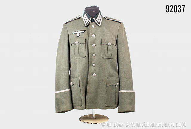 Feldbluse Feldwebel der Pioniere, Effekten neuzeitlich ergänzt, Durchgriff