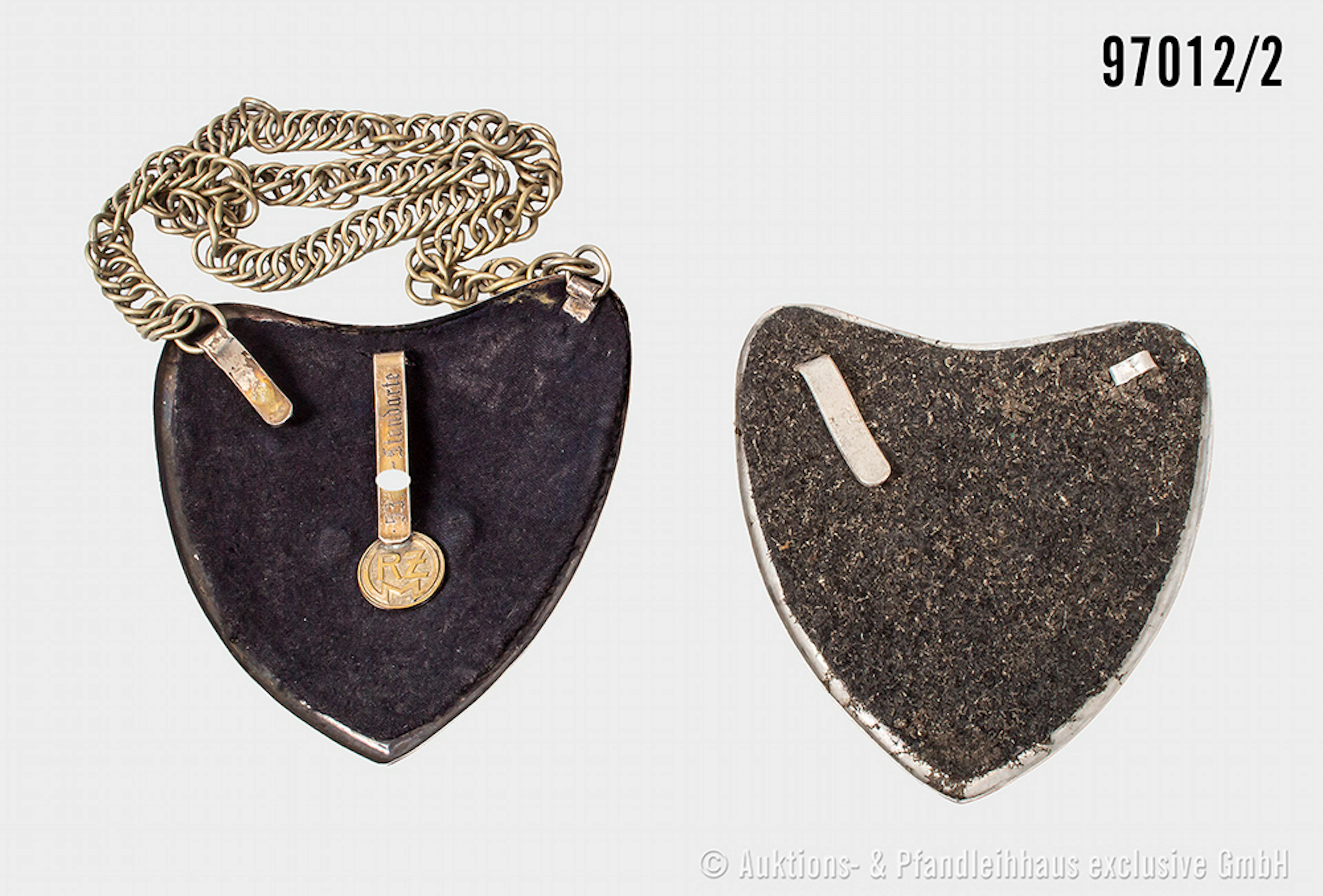 Konv. SA, 2 Ringkragen, einmal mit Kette, sowie Armbinde für Wehrmannschaften