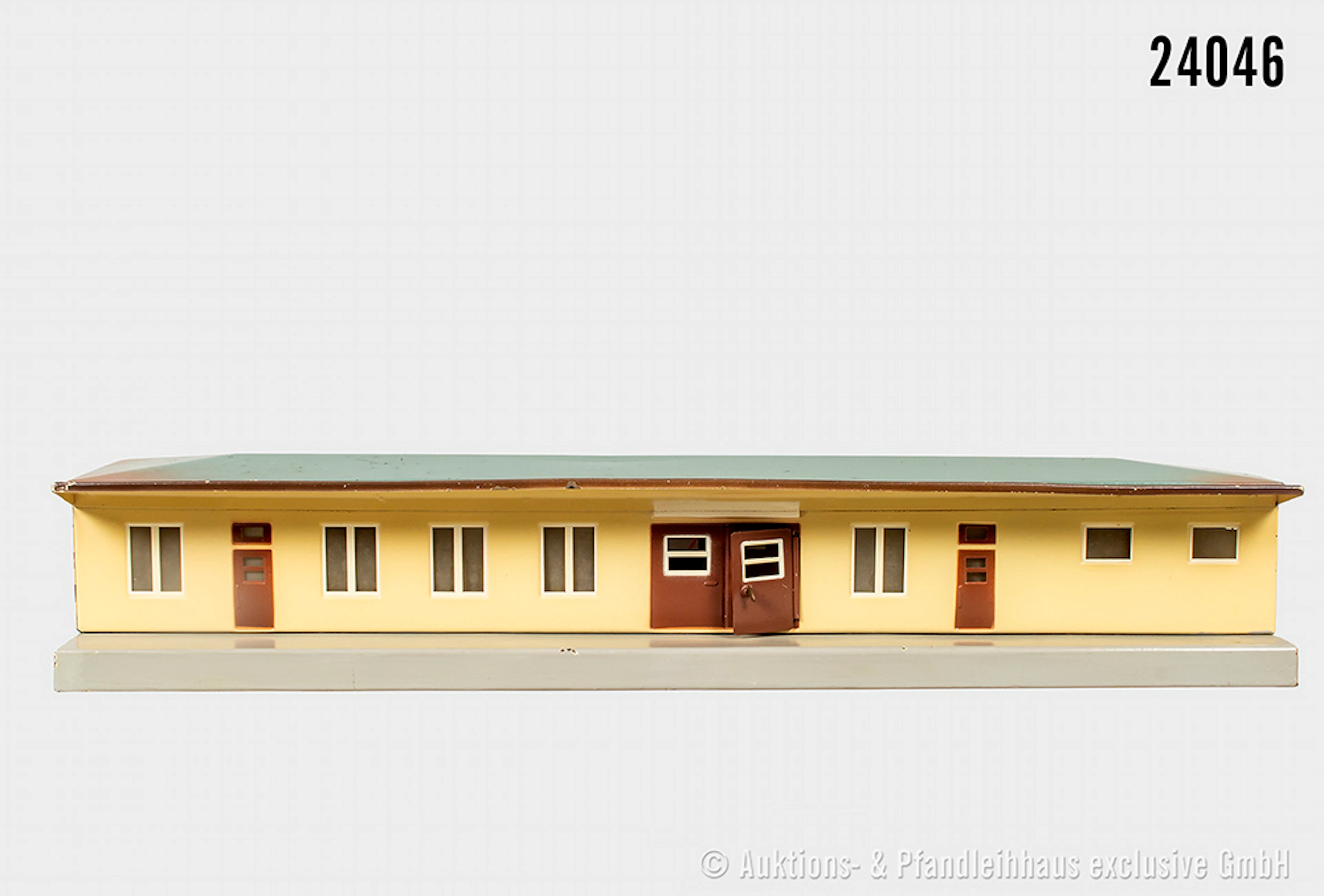 Märklin H0: Bahnhof 415/1 (Erweiterung für 419), L ca. 24,5 cm, Z 2-3
