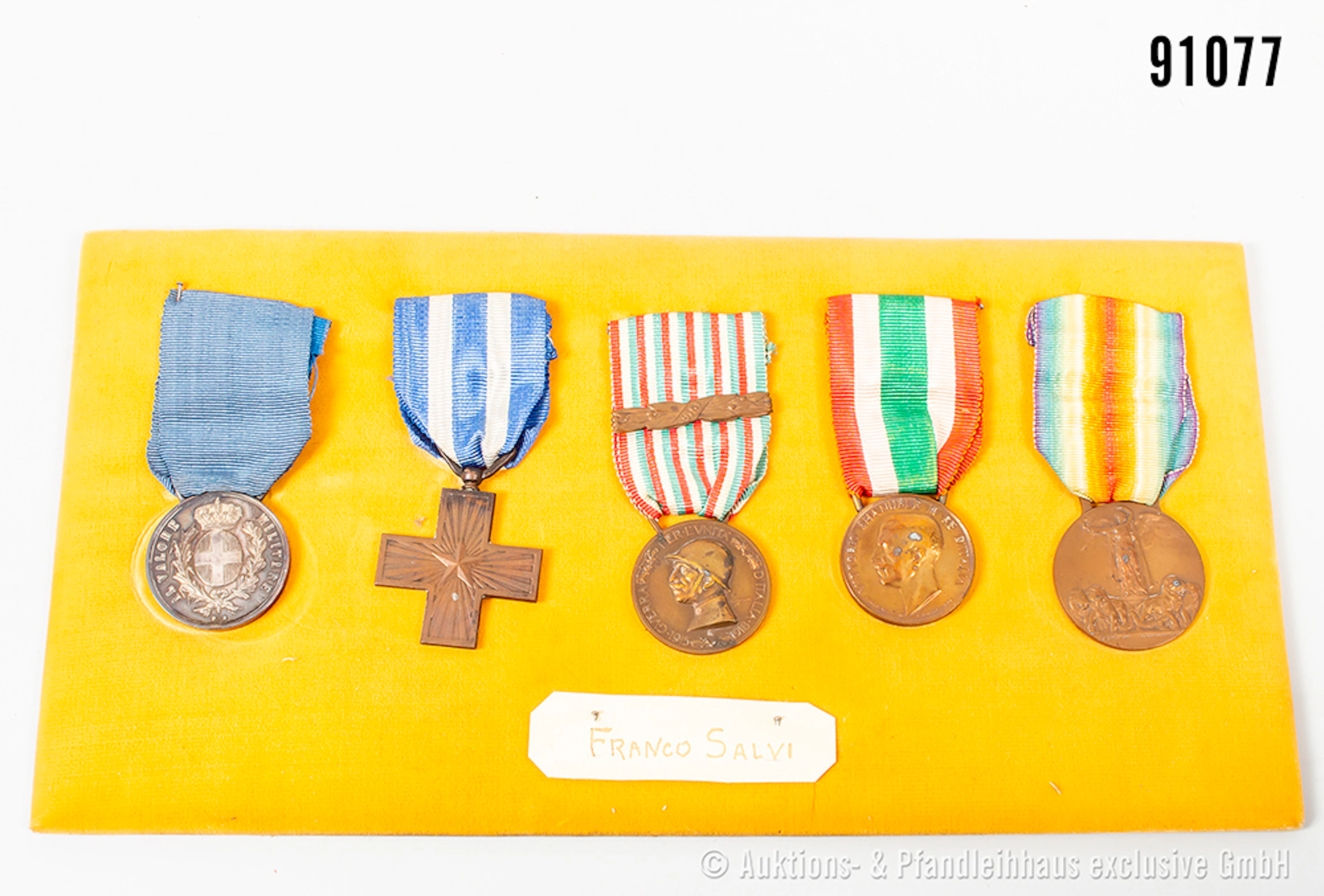 Konv. 5 Verdienstmedaillen, dabei Italien, silberne Verdienstmedaille