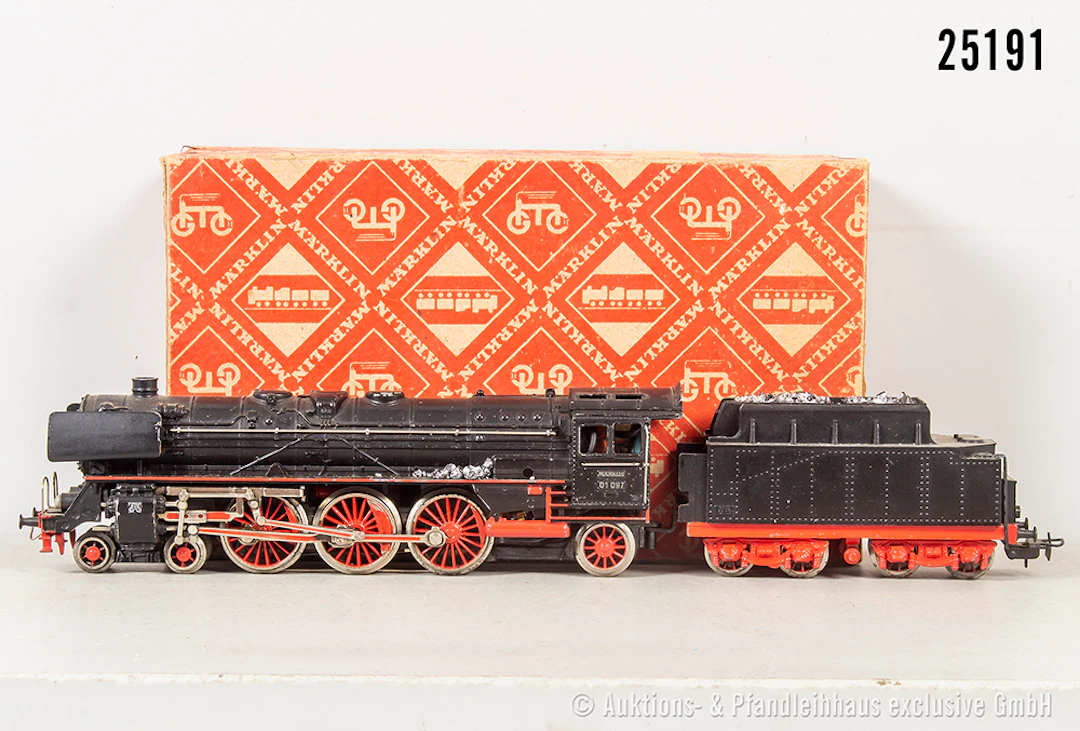 Märklin H0: F 800 Typ 3 Schlepptenderlok, BN 01 097, Z 3, OVP