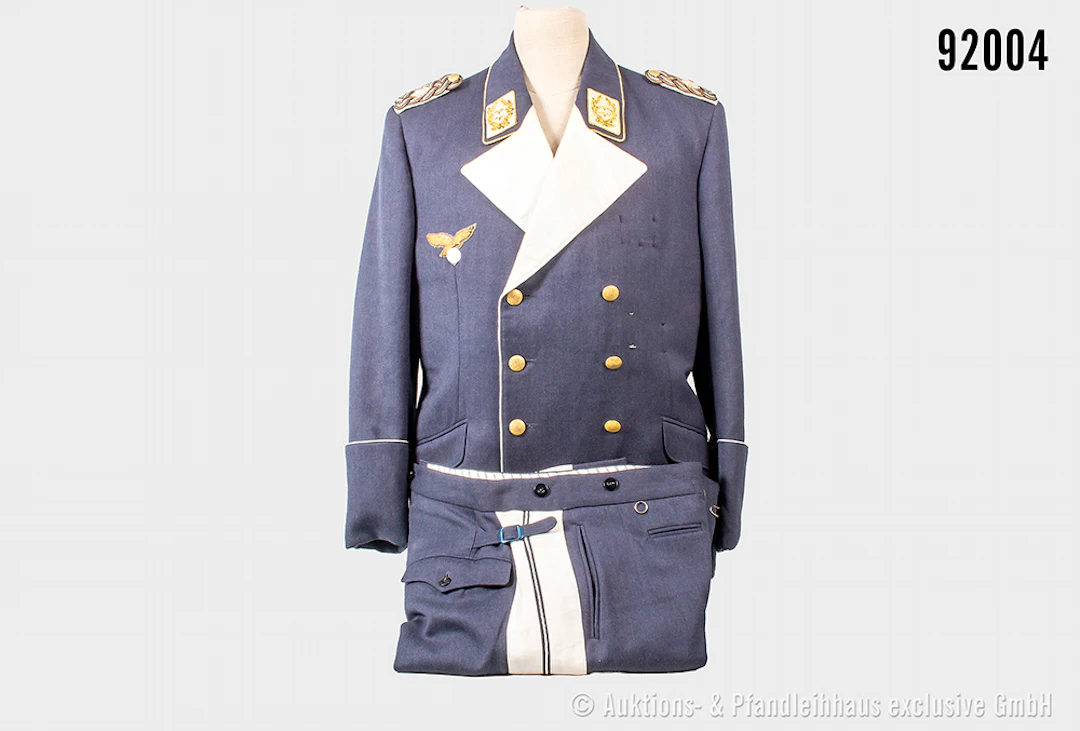 Uniform eines Generalleutnant der Luftwaffe 2. WK, Rock komplett mit
