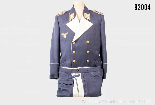 Uniform eines Generalleutnant der Luftwaffe 2. WK, Rock komplett mit