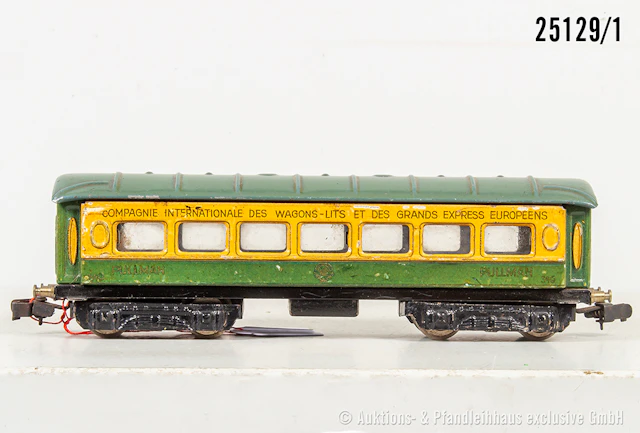 Märklin H0: 349E Pullman-Wagen, CIWL, KK, Lack einseitig angegriffen, Z 3