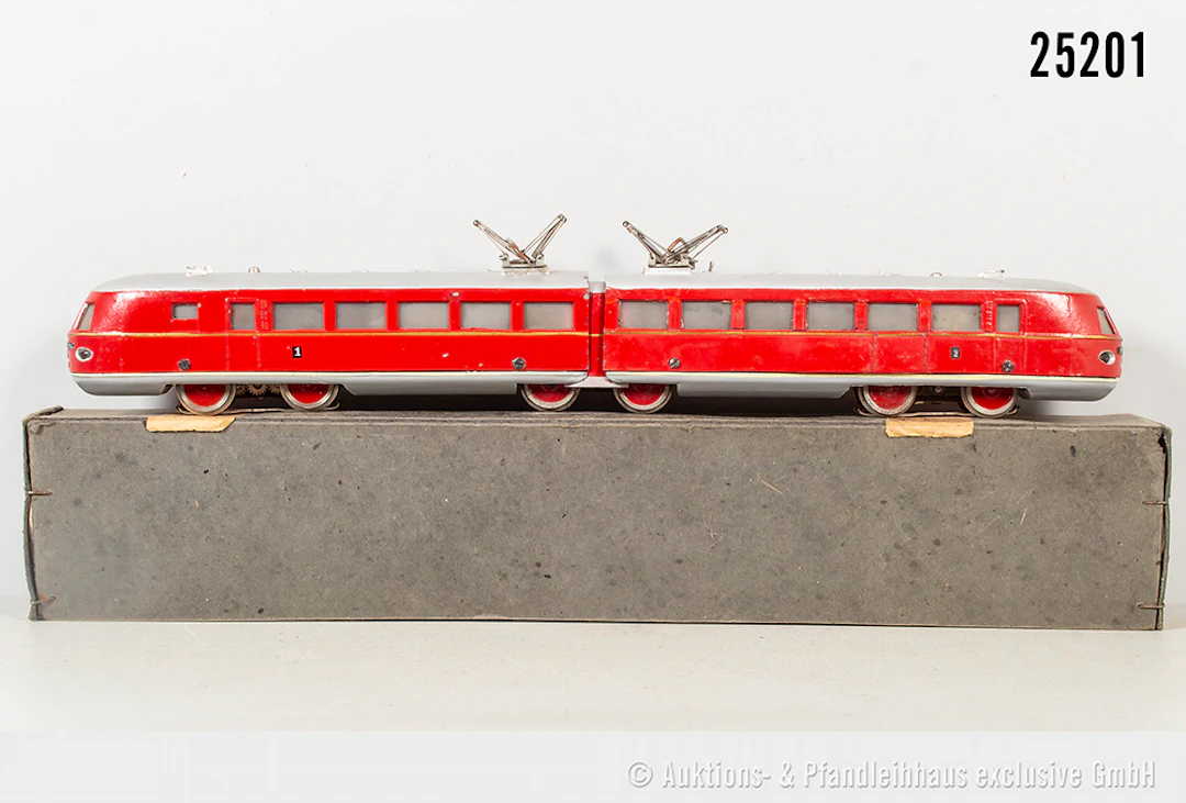 Märklin H0: TW 800 NR, 2tlg. E-Triebzug, rot, Räder bruchig, Z 3