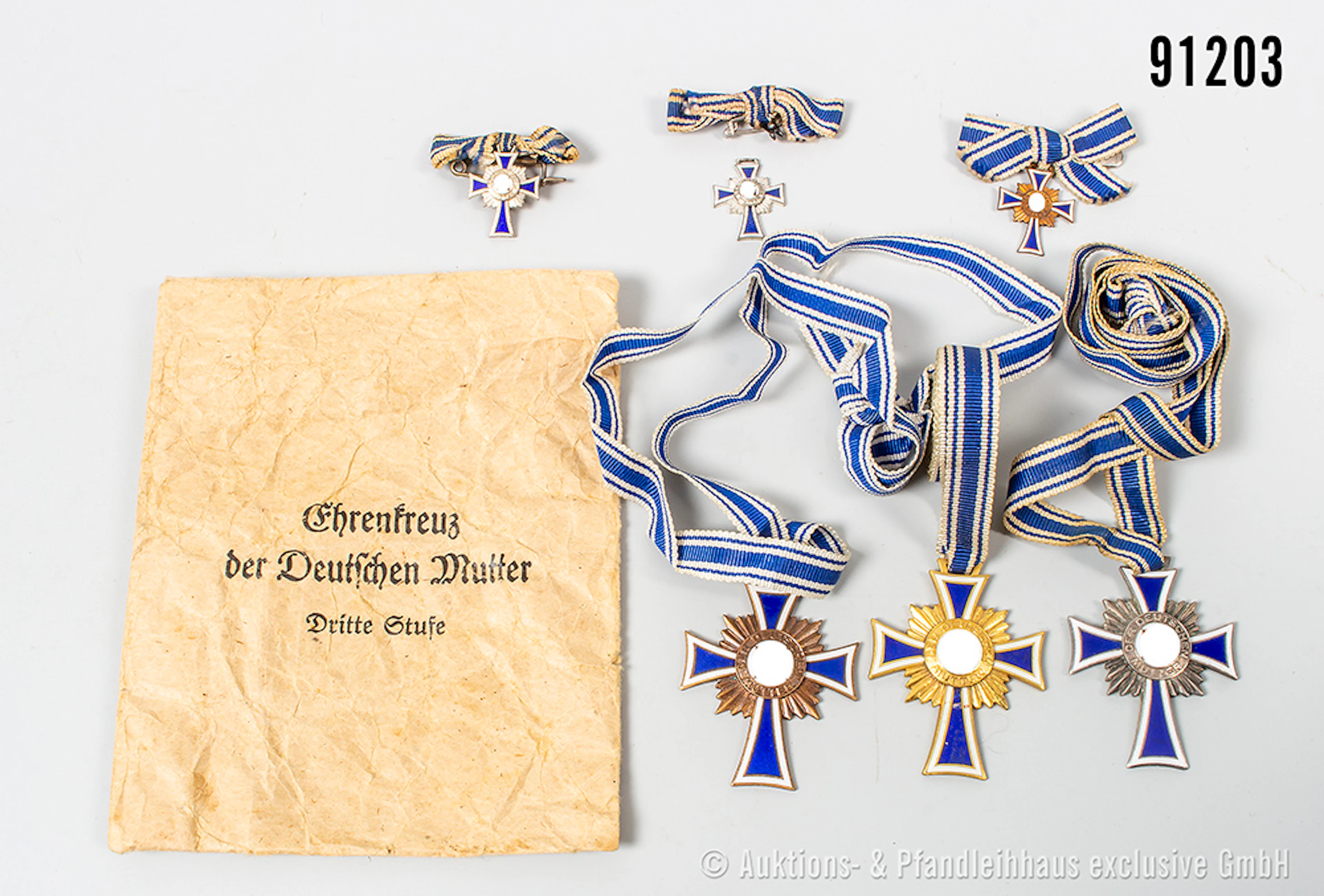 Konv. 3 Mutterkreuze Bronze, Silber und Gold, 3 Miniaturen, sowie