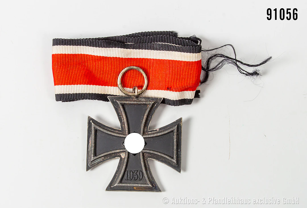 EK 2 1939, Hersteller "120" im Bandring, guter Zustand, mit Altersspuren