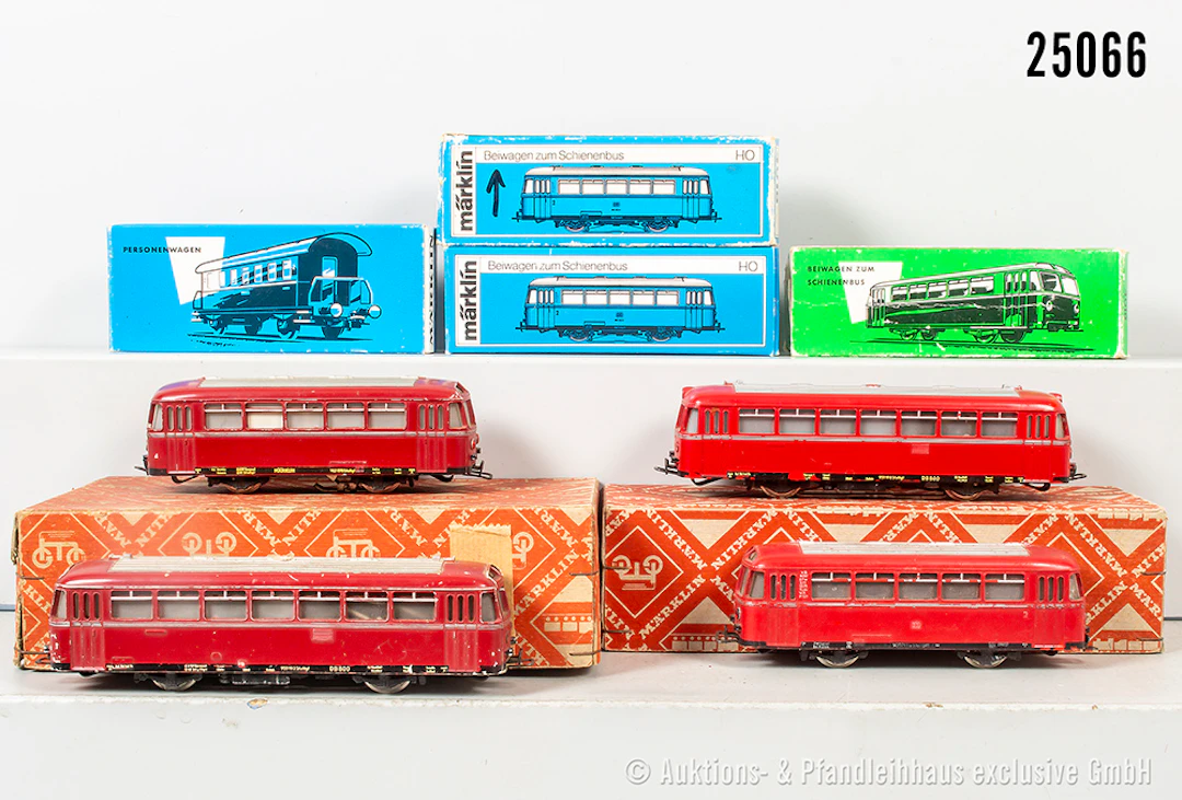 Märklin H0 Schienenbusse, DB: 2-tlg. DB800k & 3016 + 5 Beiwagen, Z