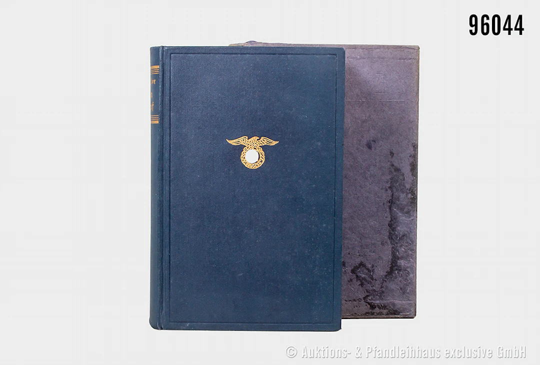 Adolf Hitler "Mein Kampf", Leinenausf. von 1933, im beschädigten Schuber