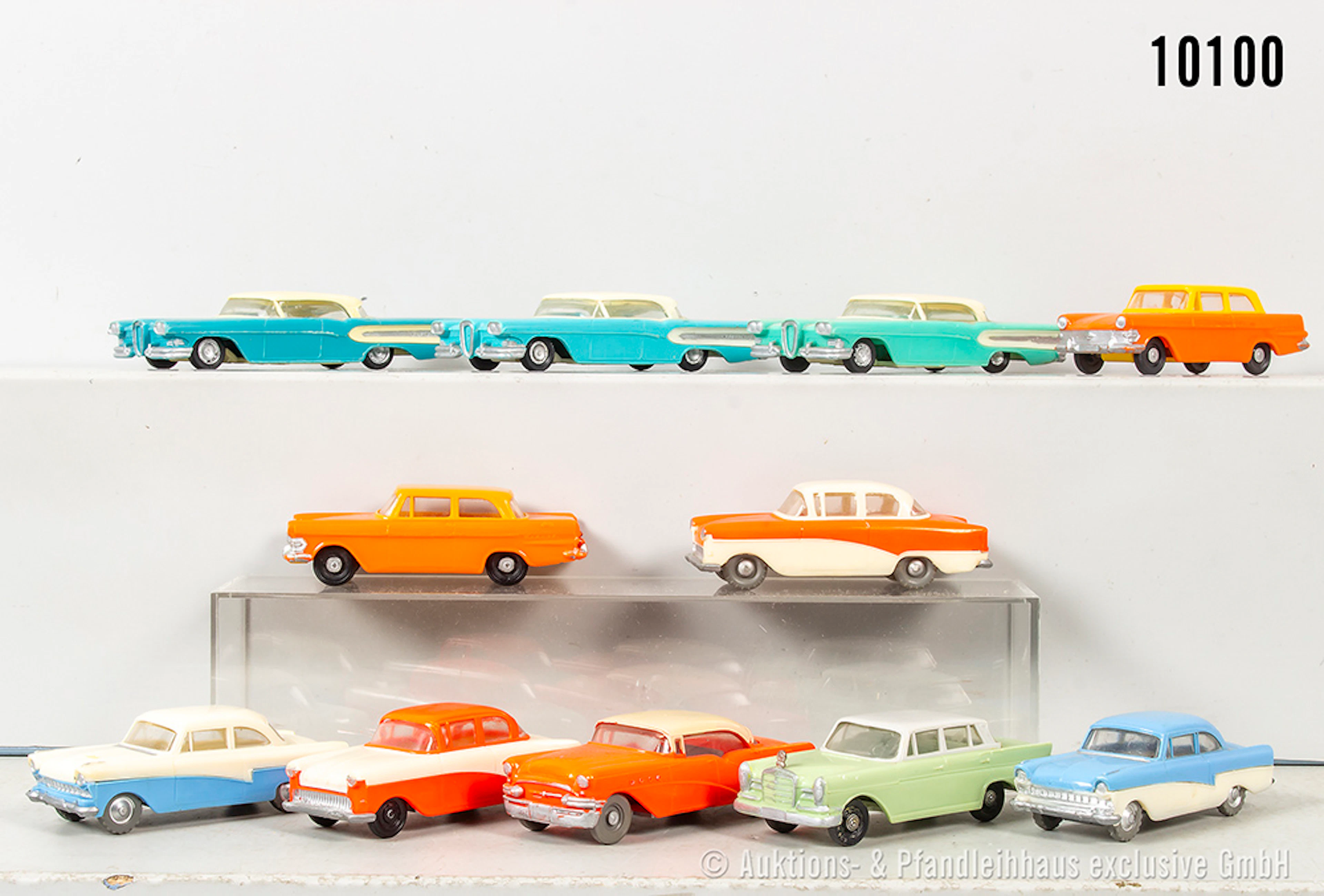 Siku Plastik Modellfahrzeuge, dabei V 98 Ford Edsel, V 171 Opel Rekord