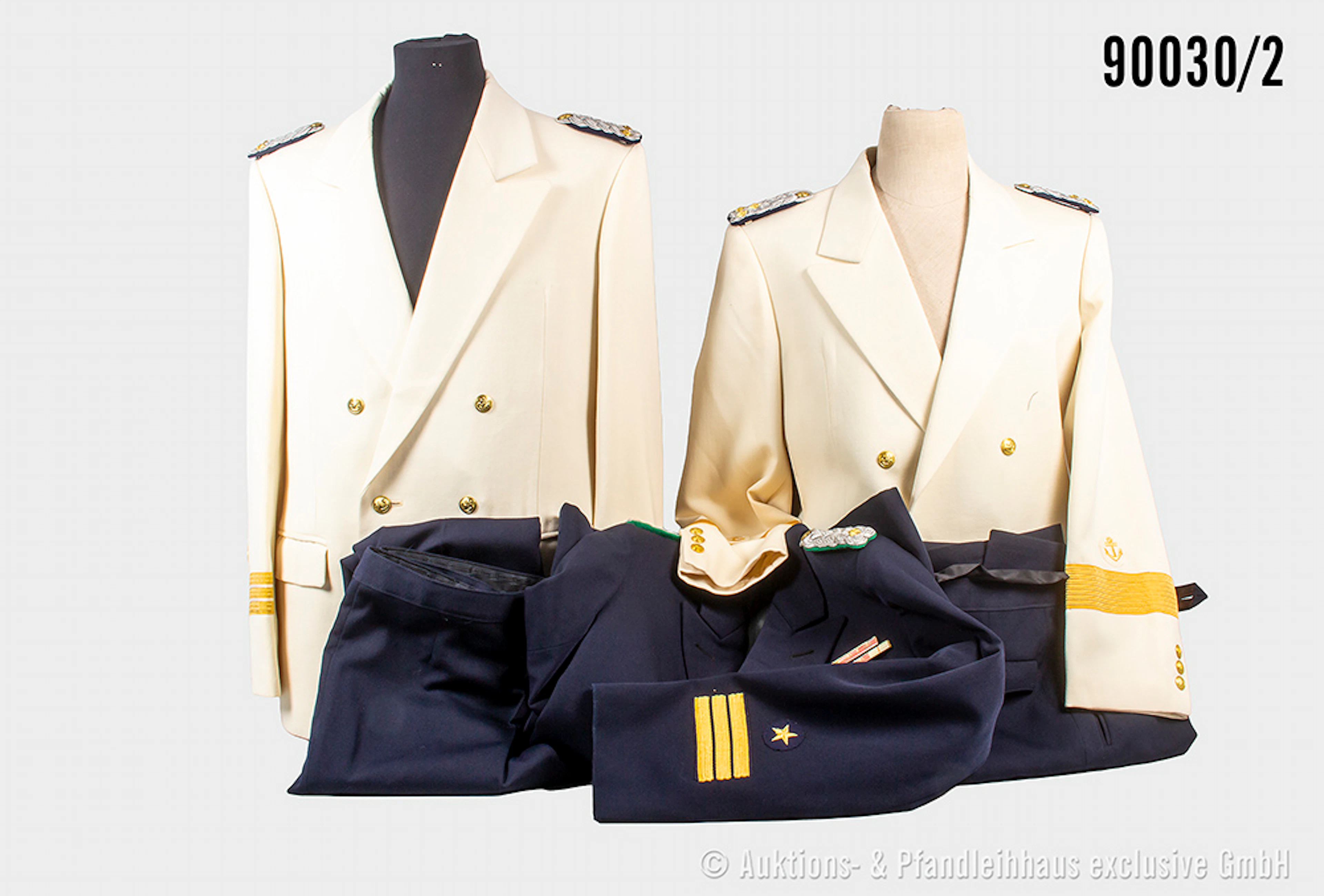 Konv. 9 Uniformen NVA Volksmarine (Hosen und Jacken), diese komplett