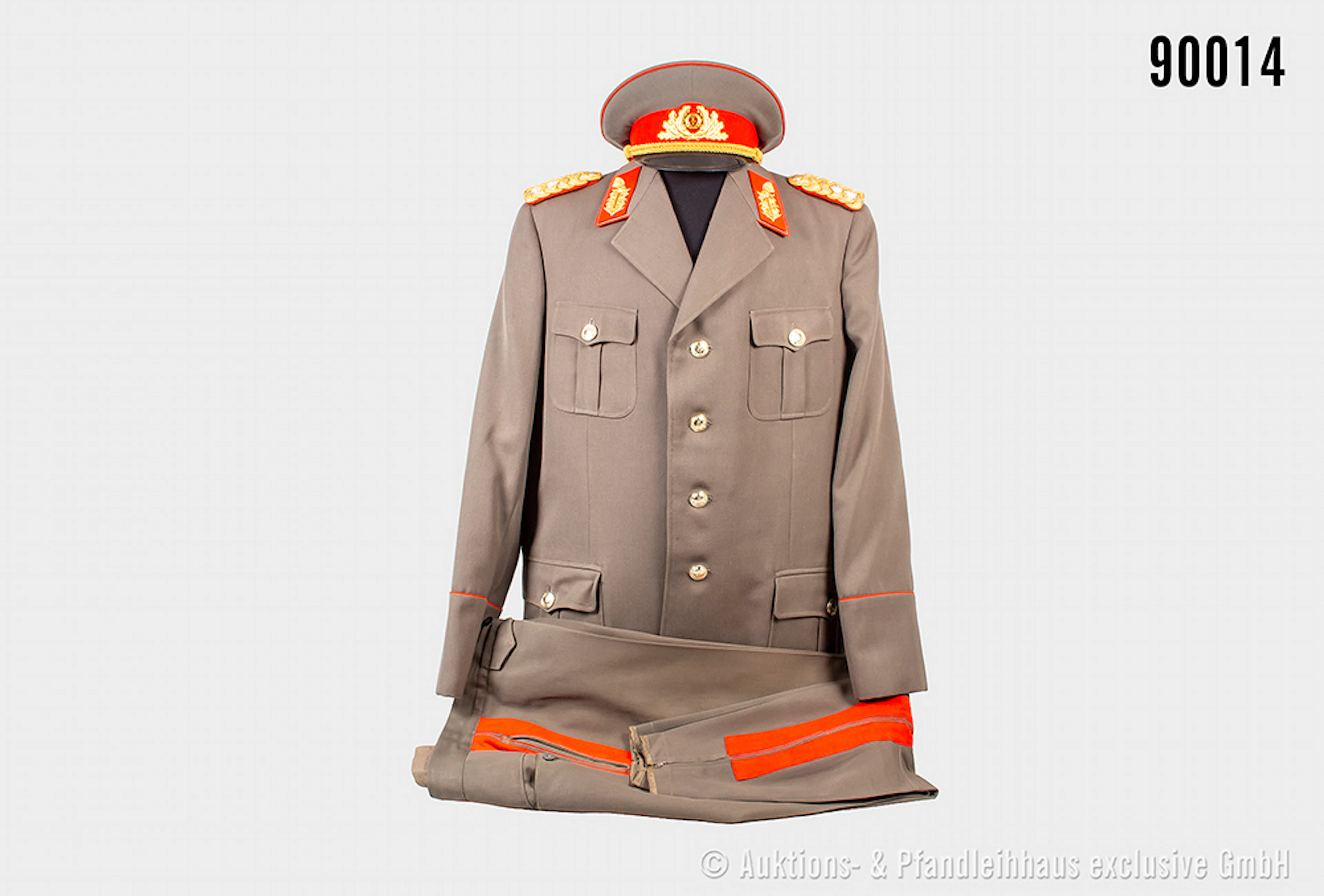 Uniform eines Generalleutnant der NVA, Jacke komplett mit Effekten