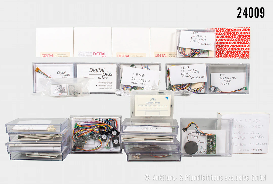 Digital H0 Zubehör u.a. Lenz/Esu: u.a. ca. 40 Decoder, einige Lautsprecher