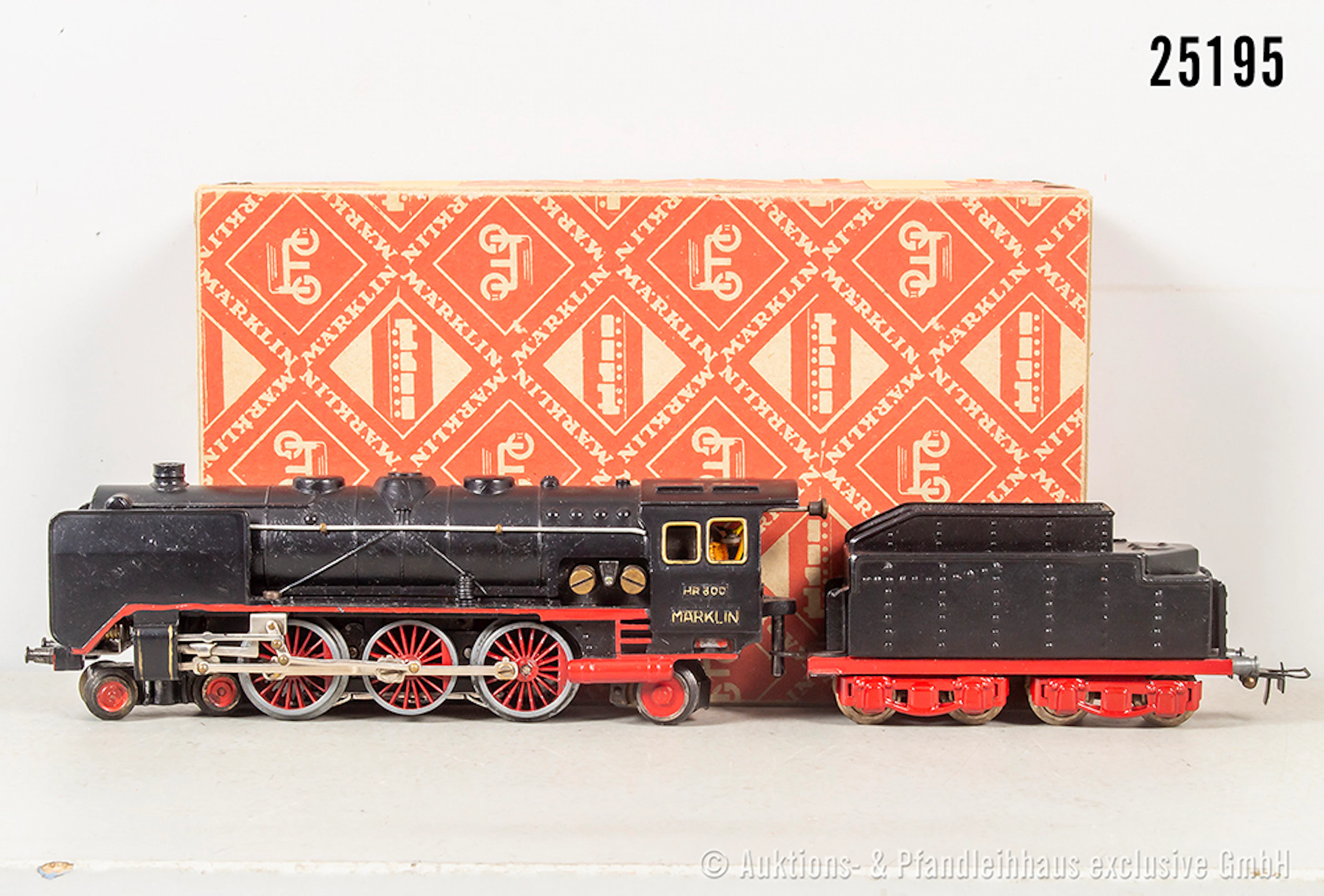 Märklin H0: HR 800 N Typ 4 Schlepptenderlok, BR 01, ohne Lappenbügel