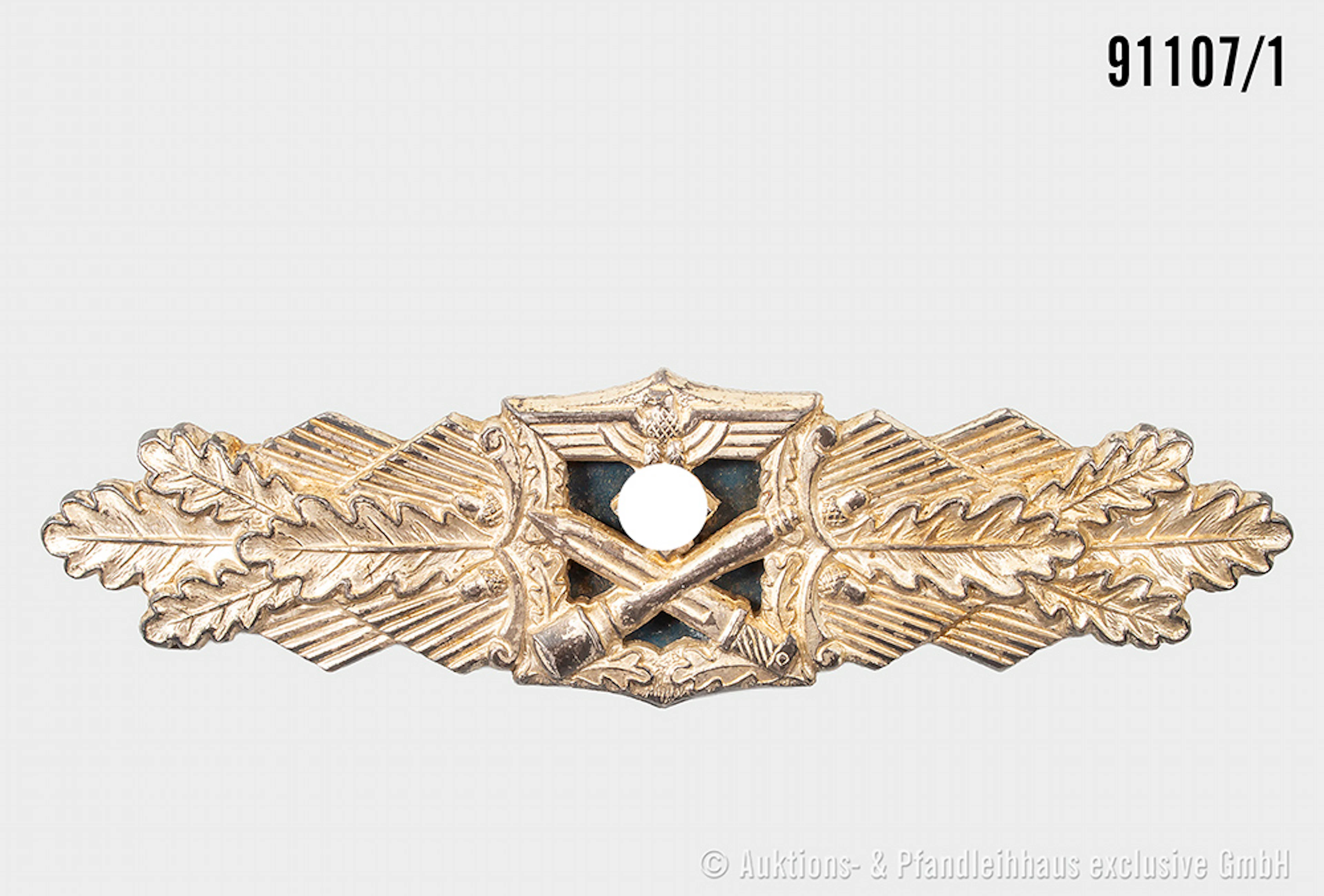 Nahkampfspange in Silber, Hersteller "A.G.M.u.K.", Zinkausführung