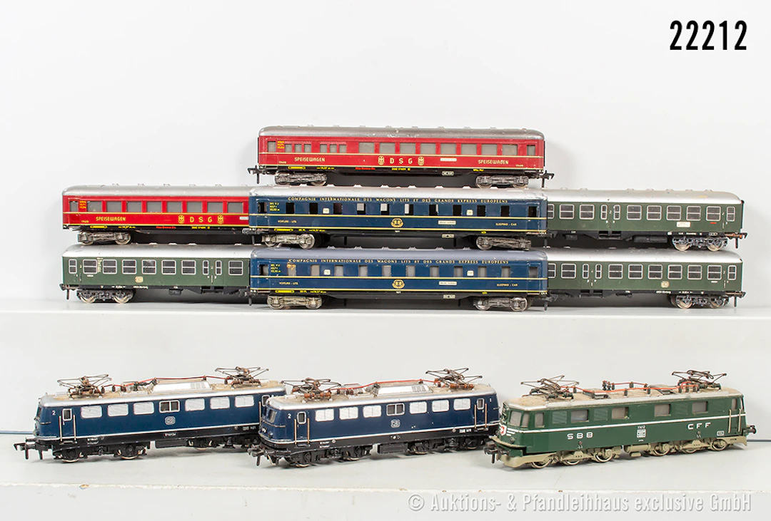 Fleischmann H0 Personenzug: 2x E-Lok, DB, BN E10 134 & E-Lok, SBB