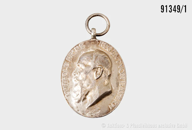 Bayern Prinzregent Luitpold-Medaille in Silber, guter Zustand mit Altersspuren