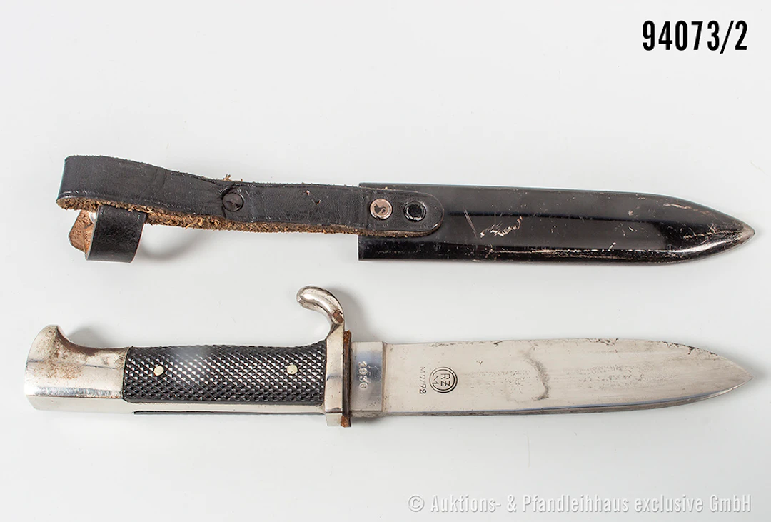 HJ-Fahrtenmesser, Hersteller "RZM M 7/72 1939", Klingeninschrift "Blut