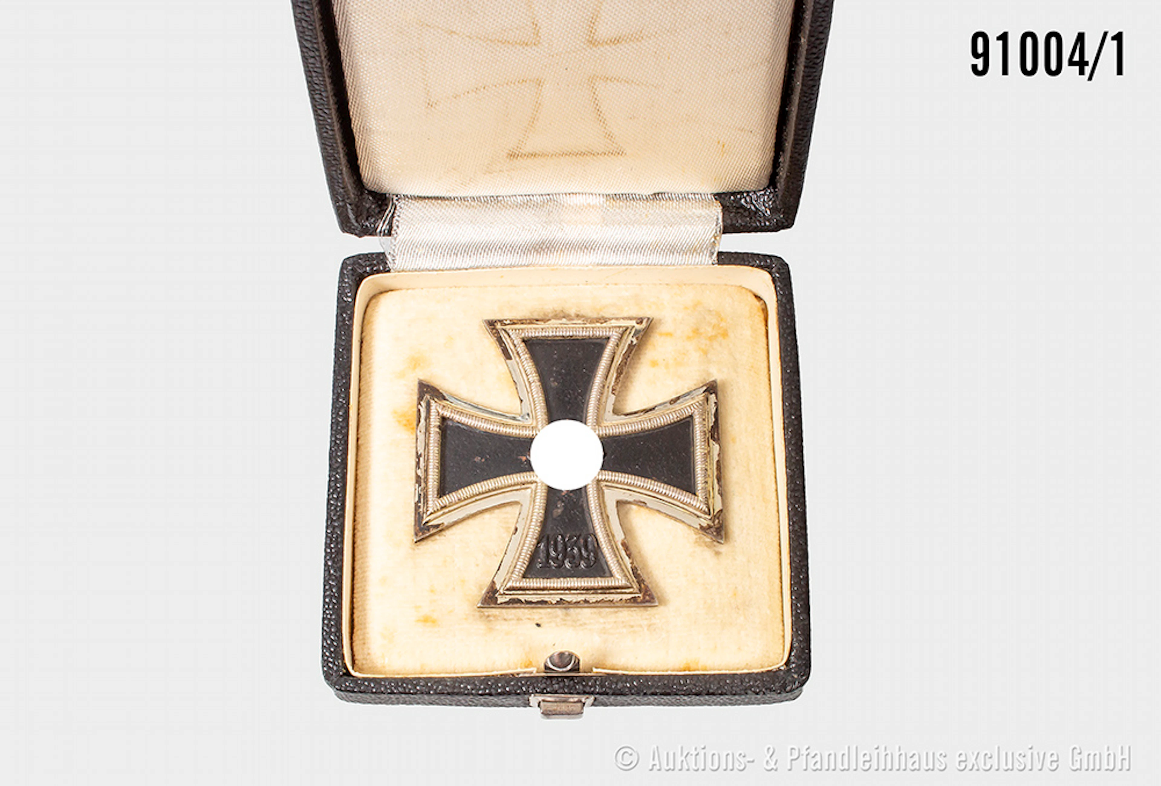 EK 1 1939, im dazugehörigen Etui, guter Zustand, mit Altersspuren