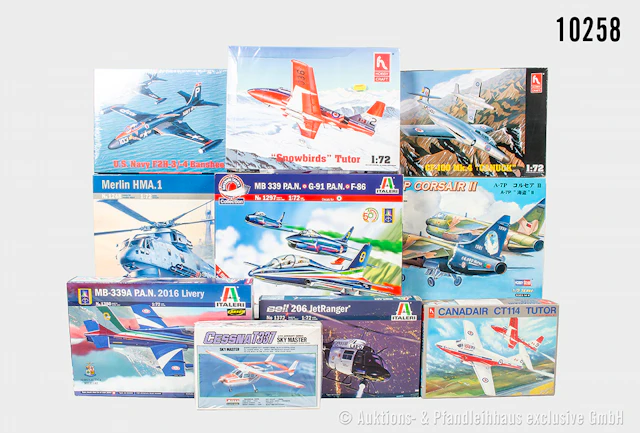 Konv. Modellbausätze, Militärflugzeuge, dabei Italeri, Hobbycraft
