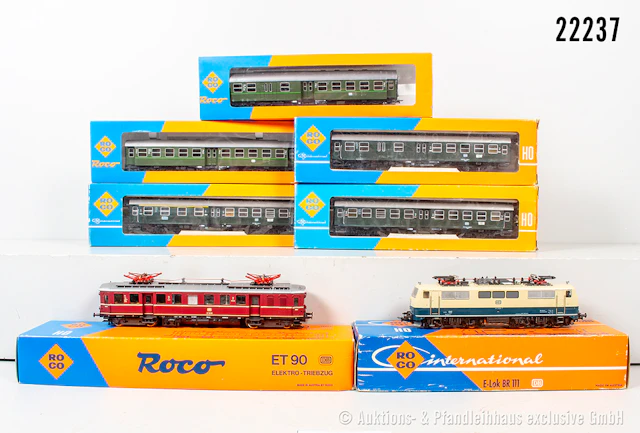 Roco H0 Personenzug DB: 4133A E-Lok, BN 111 009-7 & 04185H E-Treibwagen