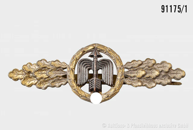 Frontflugspange für Jäger in Gold, Hersteller "G. H. Osang Dresden"