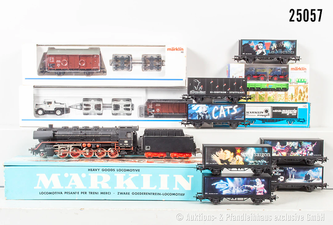 Märklin H0 Güterzug: 3047 Dampflok, DB, BN 44690 & 8 Musical-Container-Wagen