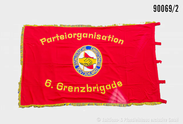 DDR-Fahne SED mit Fransen, beidseitig bestickt "Parteiorganisation