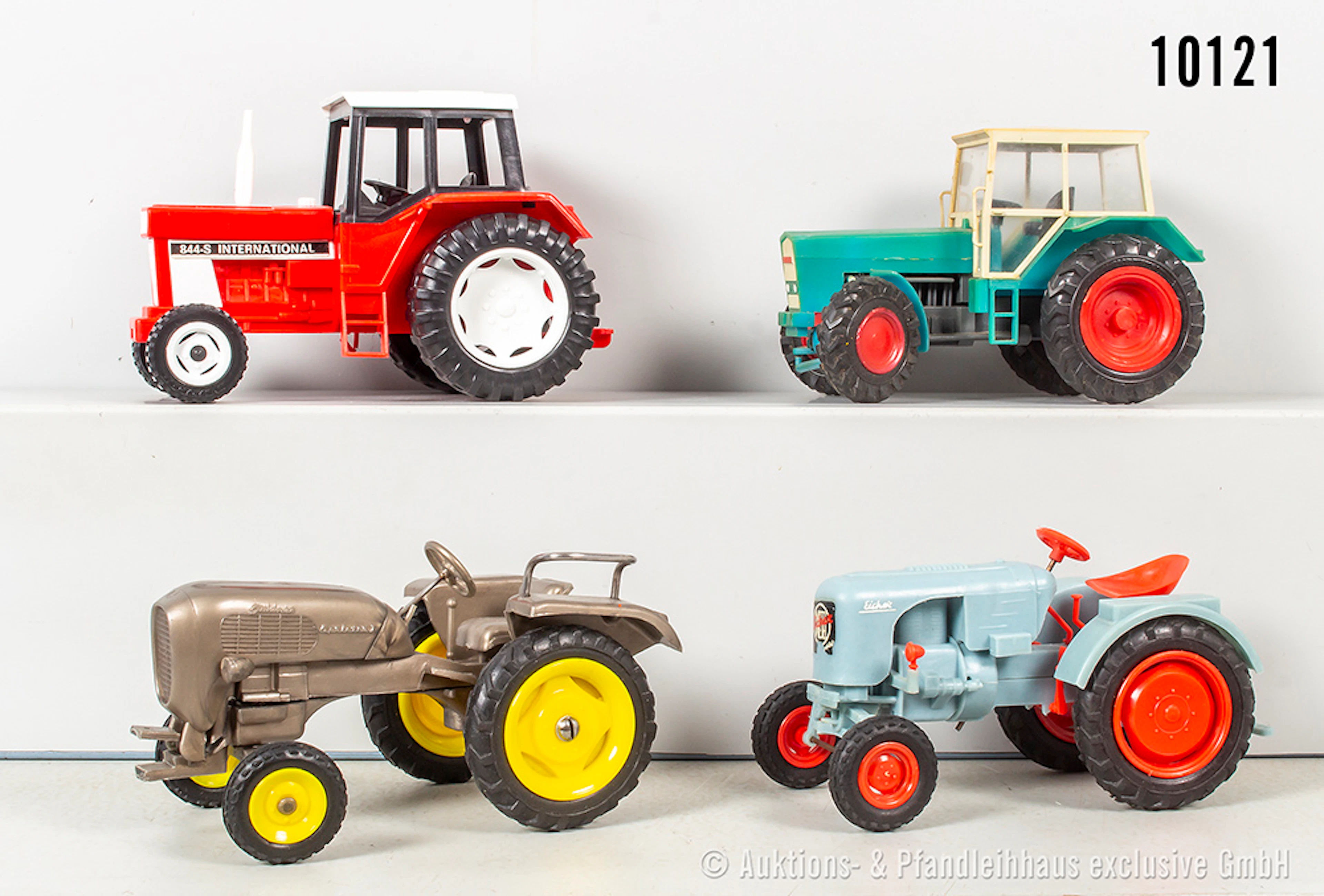 4 Traktormodelle, dabei Conrad, Bruder, Herbart usw., Kunststoff