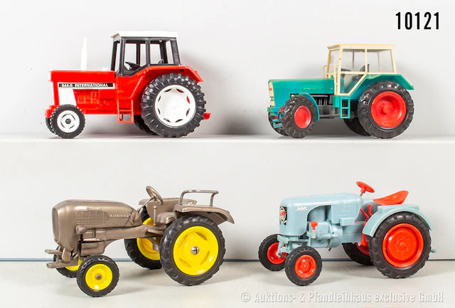 4 Traktormodelle, dabei Conrad, Bruder, Herbart usw., Kunststoff